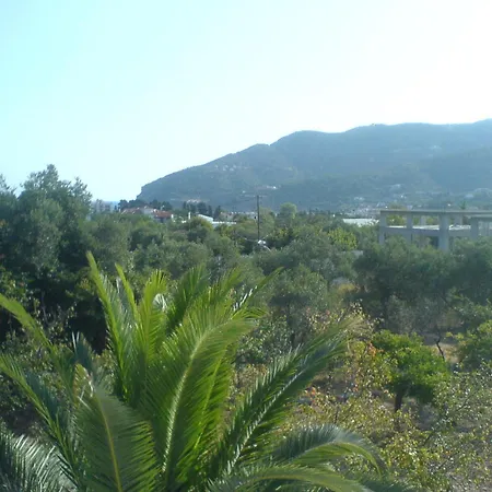Liossis Rooms & Apartments-3