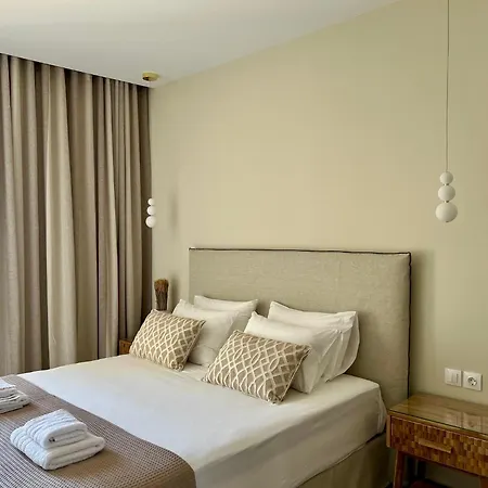 Helen Hotel-2