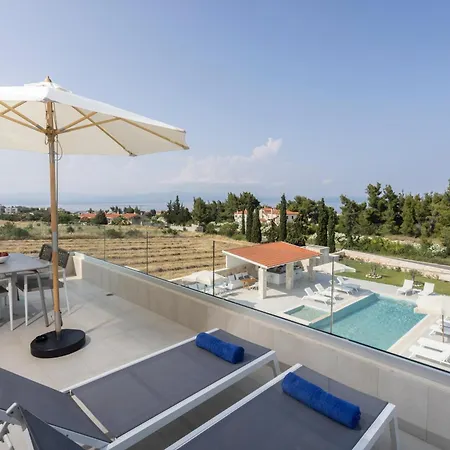 Anna Mare Luxury Apartments-3