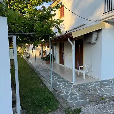 Gian Petro Apartments-3