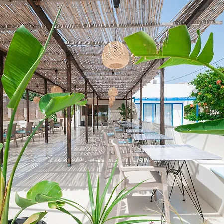 Atma Beach Rooms & Suites-3