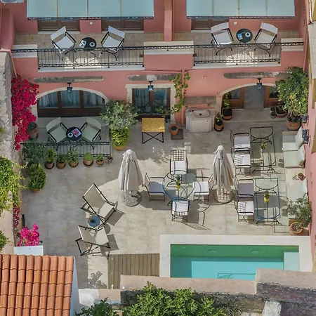 Phaedra Suites (Adults Only)-3