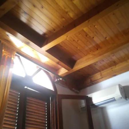 Spamandos Rooms-2