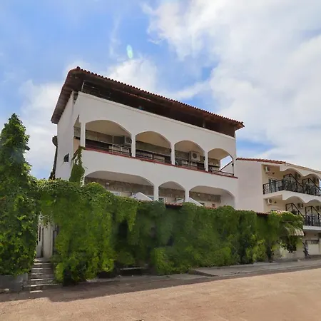 Hanioti Grand Victoria-3