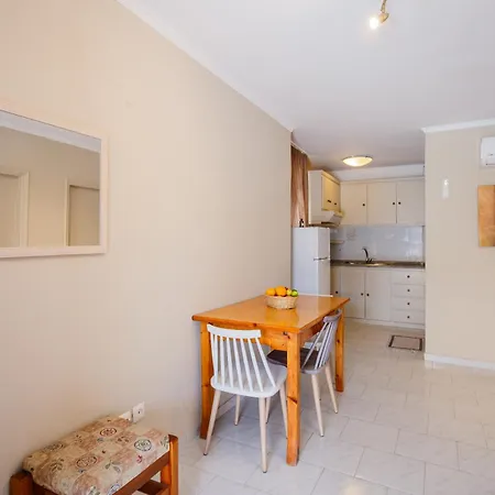 Rose Club Apartments-3