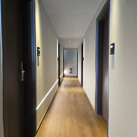 Petousis Hotel & Suites-3