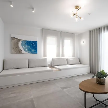 Blue Whisper Luxury Living Suites-3