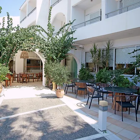 Kyparissia Beach Hotel-2