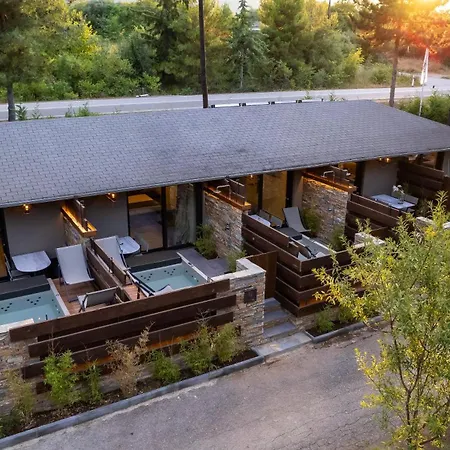 Sylvia Camping & Luxury Suites-3
