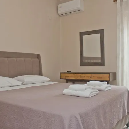 Danaos Hotel-3