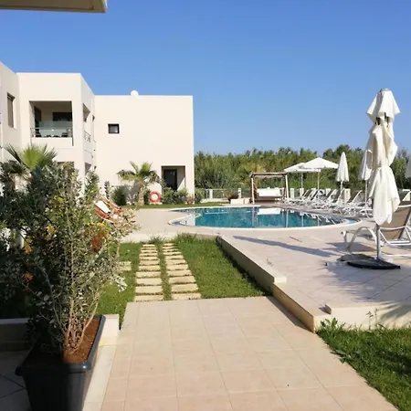 Carisa Suites And Apartments-3