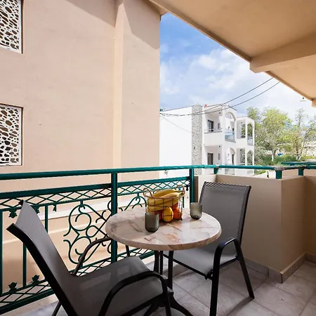 Castaway Suites - Studios Christos-2