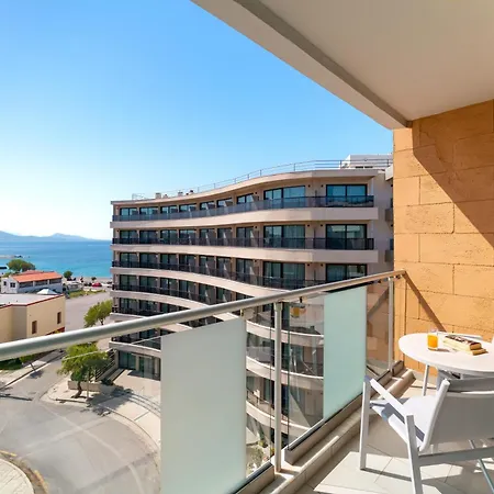 Aquarium View Hotel Adults Only 21 Plus-2