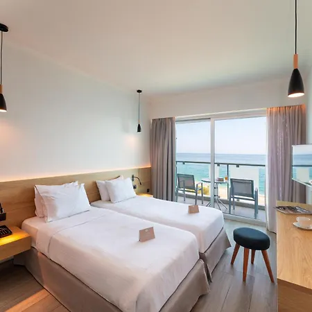 Aquarium View Hotel Adults Only 21 Plus-3