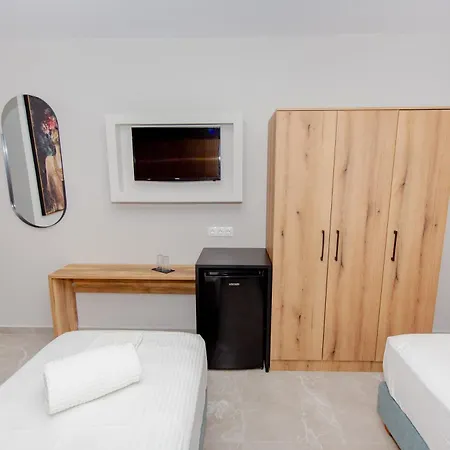 Konstantinoupolis Rooms-3