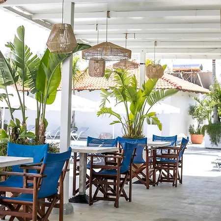 Tinas Plus Hotel-2
