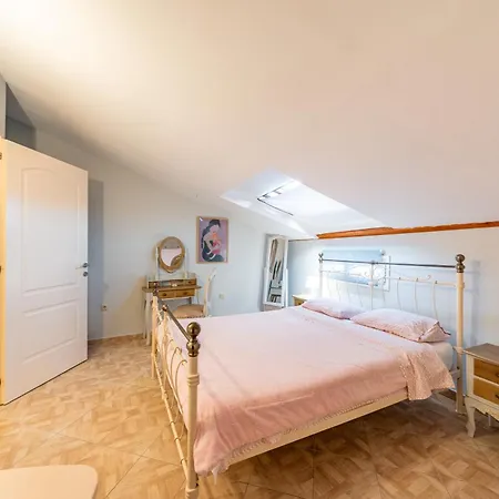 Maisonette-3