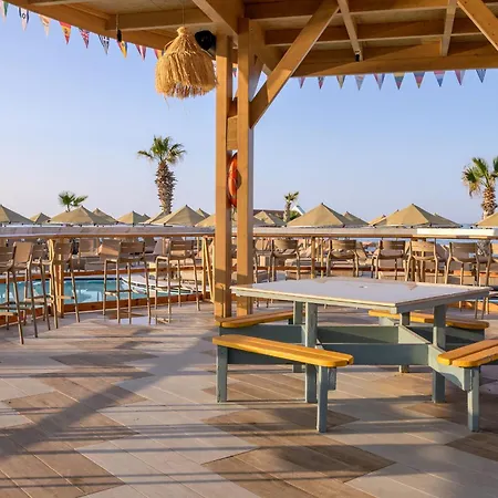 Eri Beach & Village Hotel-3