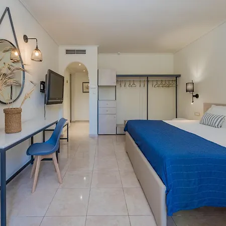 Phoenix Beach Hotel-2
