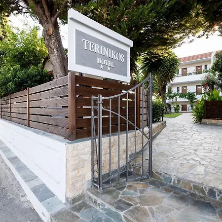 Terinikos Sunny Garden Hotel&Junior Suites-2