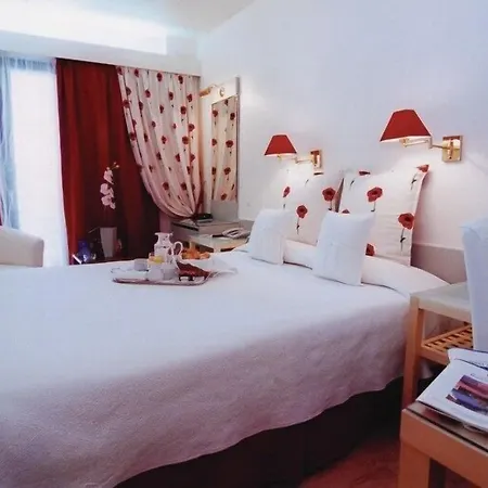 The Park Hotel Piraeus-2