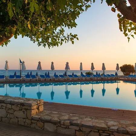 Silva Beach Hotel-3
