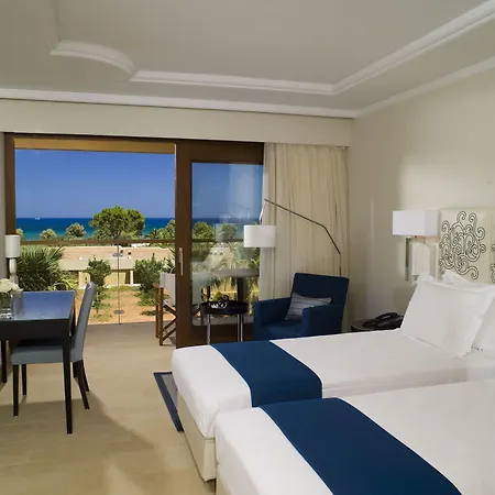 Kernos Beach Hotel & Bungalows-2