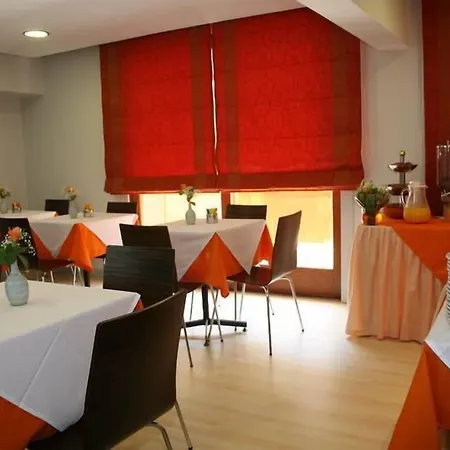 Hotel Des Roses-3