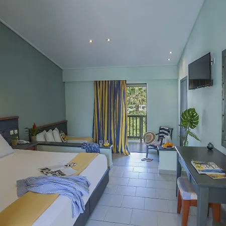 Golden Coast Hotel & Bungalows-3