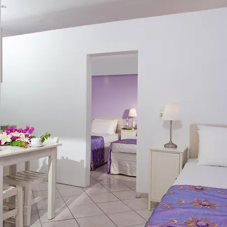 Primavera Beach Hotel Studios & Apartments-2