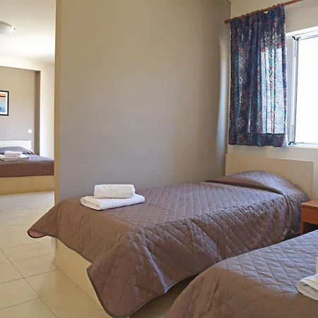 Hotel Sea Breeze-2