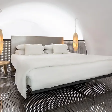 Art Hotel Santorini (Adults Only)-3