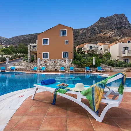 Pilot'S Villas Luxury Suites-3