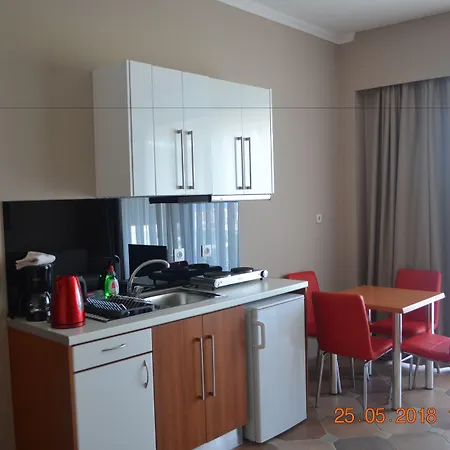 Icarus Hotel-2