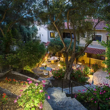 Hotel Oriana - Adults Only-2