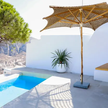 Luna Santorini Suites-3