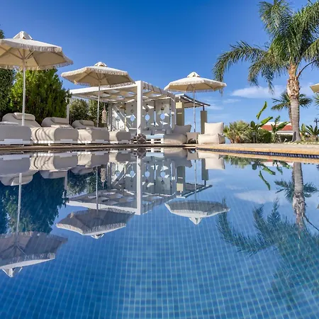 Azzuro Villa With Private Pool By Estia-2