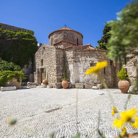 Saint Artemios Hotel And Oriental Suites-2