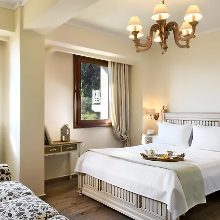 Villa D'Oro - Luxury Villas & Suites-3