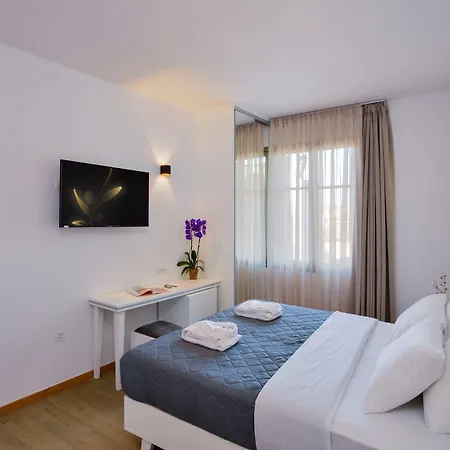 Elia Portou Luxury Residence-2