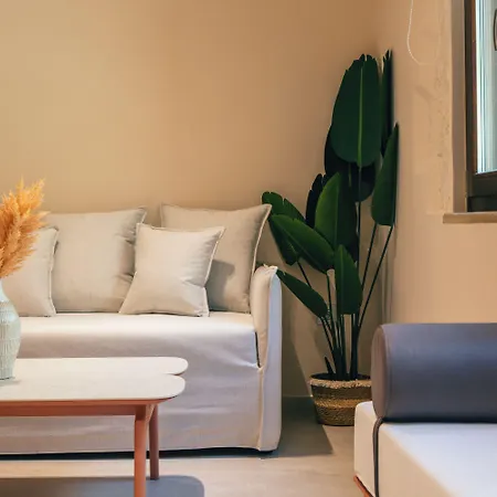 La Montre Luxury Boutique Suites-3