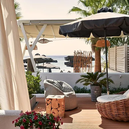 Icon Suites By The Sea-3