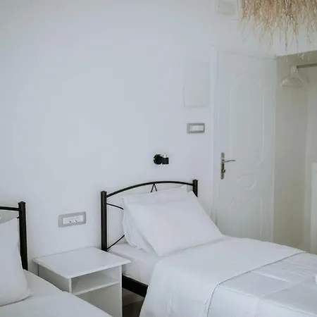 Hotel Thirasia-2