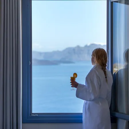 Acroterra Rosa Luxury Suites & Spa-3