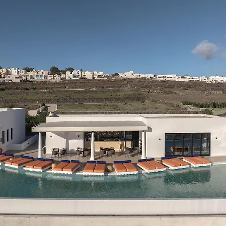 Cresanto Luxury Suites-2