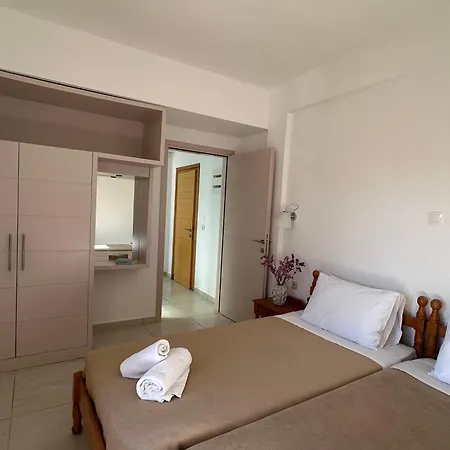 Three Stars Beach Hotel-2
