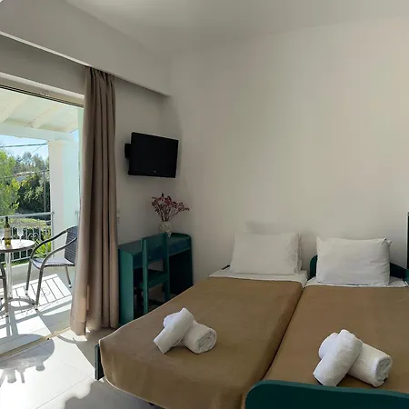 Three Stars Beach Hotel-3