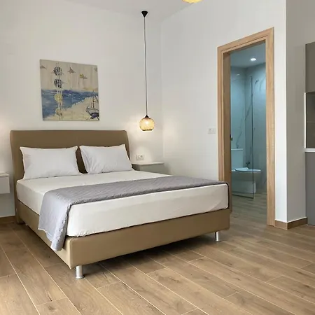 Sunsea Studios Close To The Beach-3