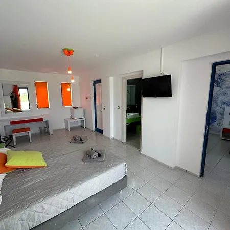 Bouradanis Art Hotel-3