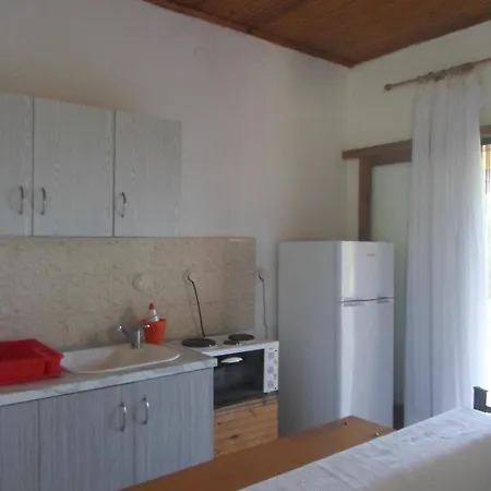 Bozelia Apartments-3